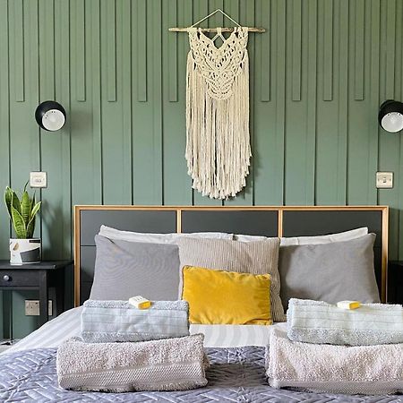Spacious Room In The Centre Of Portree Esterno foto